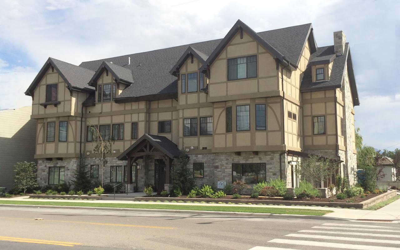 Aspenwood Manor Aparthotel Provo Exteriör bild